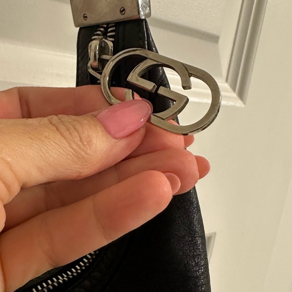 Gucci Vintage Leather Zip Hobo - Picture 6 of 9